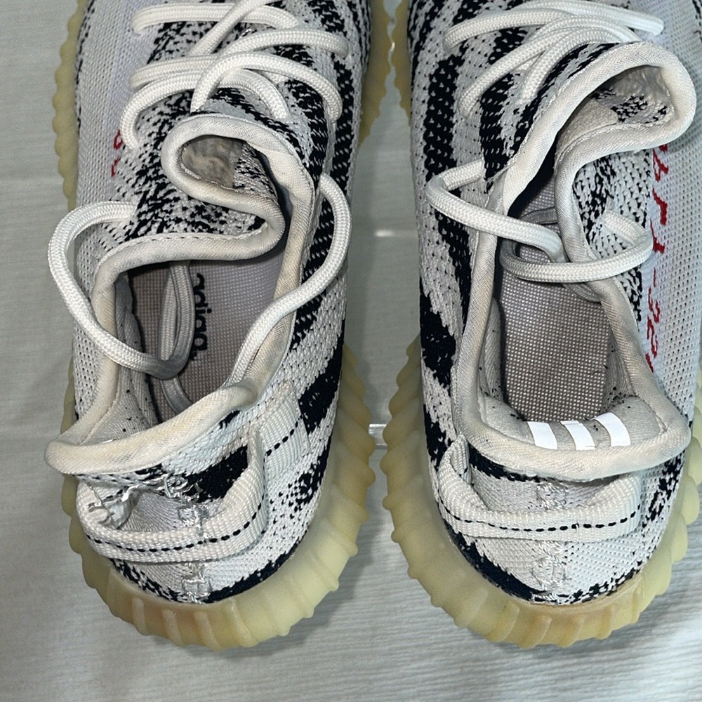 YEEZY BOOST 350 V2 "Zebra” FTL-08-126 - Picture 5 of 7